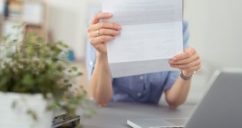 Obligation de délivrance attestation pôle emploi